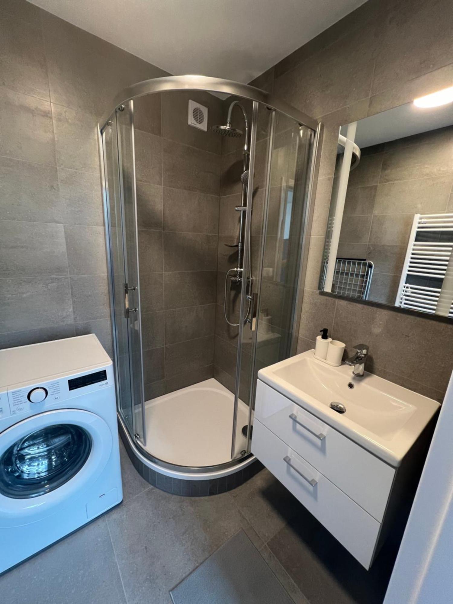 Ren Apartment Znojmo Eksteriør billede